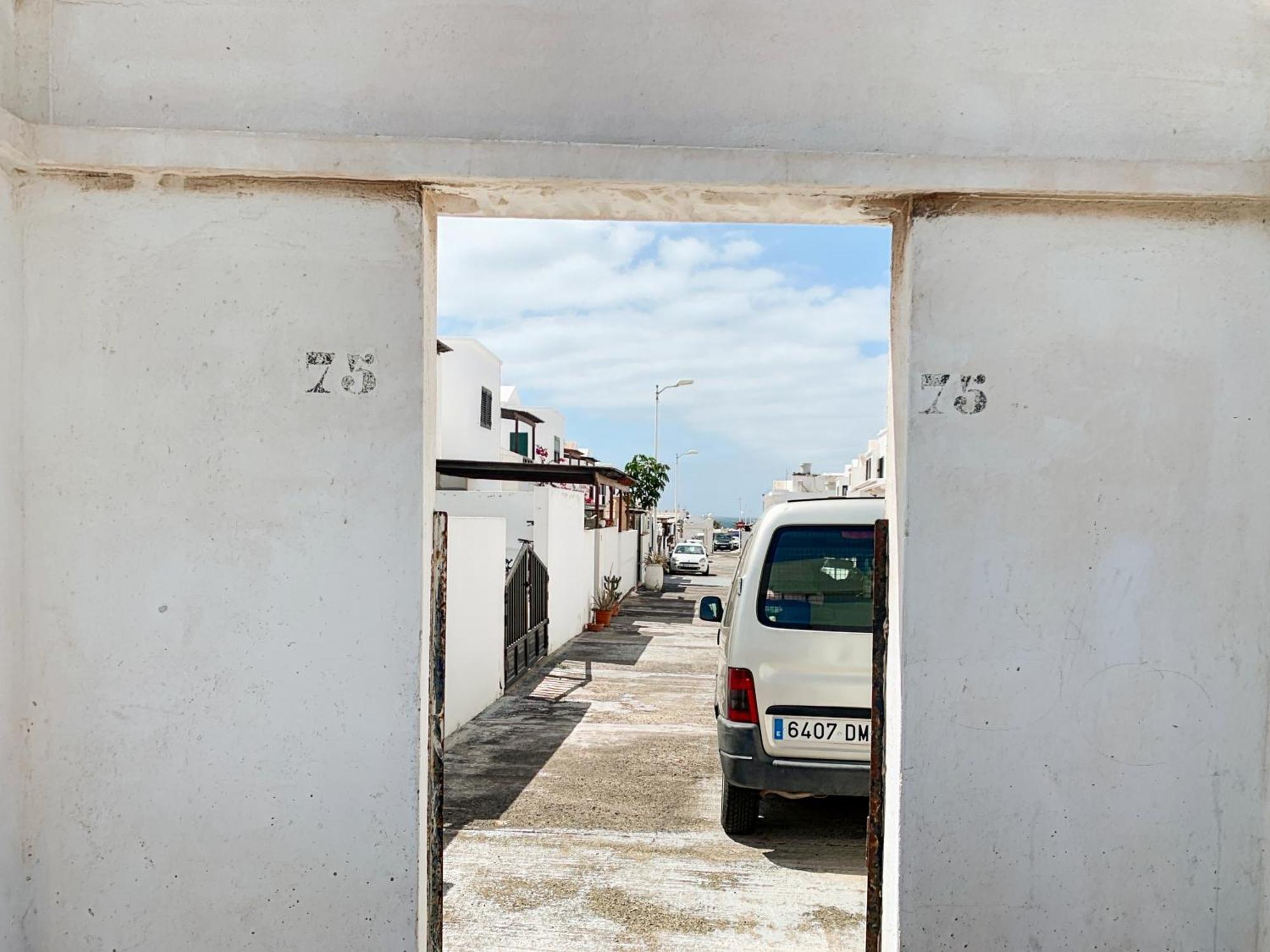 Habitaciones Privadas Cerca De La Playa Y Aeropuerto En Casa Compartida Con Otros Huespedes Playa Honda  Exteriör bild